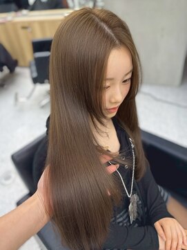 ペレ 原宿(PELE) ダブルカラー/ケアブリーチ/羽エクステ/原宿