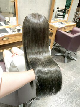 アフィナー(Afinar) 【横浜/横浜駅】レイヤーカット/髪質改善/ダブルカラー/エクステ