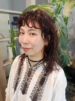 スエシカ(hair&foliage suecica) 古着のファッションに馴染むくせ毛風パーマ