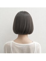 アンリエラ(Unliera) 切りっぱなしボブ/グレージュ/暗髪/透明感カラー/松山美容室