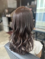 カットワークススリックバイフェローズ(CUT WORKS SLICK by fellows)&nbsp;赤みを抑えた艶感まろやかグレージュ