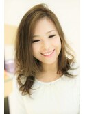 かき上げロングバング（長め前髪）大人フェミニンなミディ