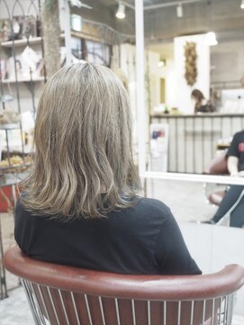 コニ(Coni) ♪Coni♪ハイトーンアッシュベージュ