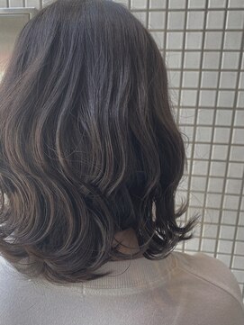 ブランコトレス 烏山店(BLANCO tres) 外ハネボブ