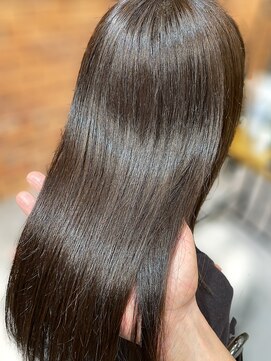 アットラップレーヴ(attrape-reve) 20代30代40代髪質改善カラーアッシュベージュ艶感ストレート