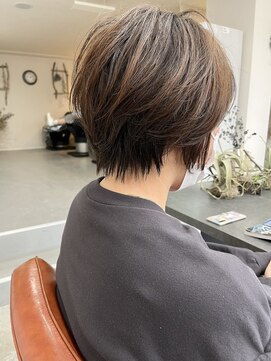 ニコ(nico...) 丸みショート