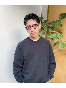 シツ(situ) カットだけで作るカジュアルショート