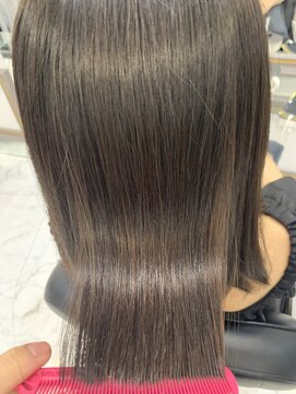 エスカーラ 表参道(THE ESCALA) @m_ayu/髪質改善縮毛矯正/美髪/サラツヤストレートタビラマユミ