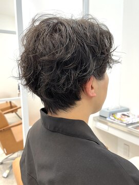 ロミーオム 本厚木(ROMMY. Homme) 【ゆるめスパイラルパーマ】マッシュセンターパートツーブロック