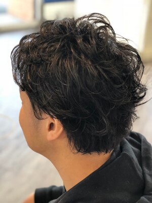 トレンドヘアからビジネスヘアまで◎カットが重要なメンズスタイルも、高い技術でなりたいを叶えます!!