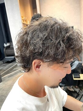 ルーツ(Roots) 柔らかい質感とラフさが良い！波巻きウルフ☆