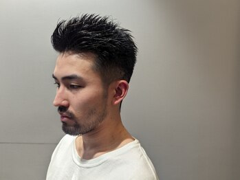 リレーションメンズヘアー(RELATION MEN'S HAIR)の写真/【なんば駅5分/21時まで営業】メンズ専門の理容室ならではの洗練された"技術"と"センス"をお仕事帰りにも◎