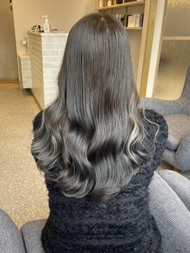 エレノア 梅田店(Eleanor) インナーカラー×グレージュカラー