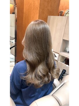 ミルクティーグレージュ