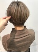 ひし形ショート×マットベージュ　ニュアンスカラー