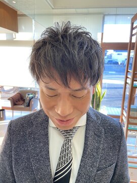 レイフィールド 滝の水店 20代30代40代ツーブロックメンズ束感ショート