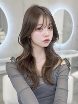 アイヴィー(IVY)&nbsp;レイヤーカット　髪質改善　縮毛矯正　透明感カラー