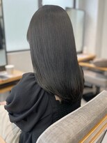 ミュラ(mulah)&nbsp;艶髪ダークカラーアッシュグレージュ＊透明感カラーセミロング