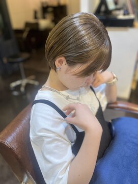 ユアーズヘア 新宿三丁目店(youres hair) すっきりショートボブ