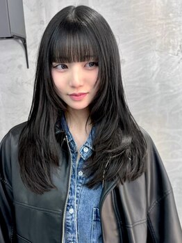 柔らかい質感と指通りを実現◎ダメージを最小限に抑え自然で艶のある憧れのツヤ髪ストレートに♪[表参道]