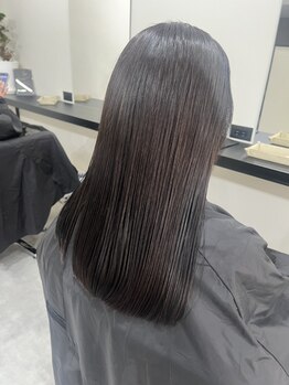 ReFaドライヤーのセルフブローメニューや回数券あり◎お手頃価格で通いやすいからいつでも美髪をキープ☆