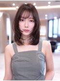大人ガーリーミディアムレイヤーカット/顔周り似合わせカット