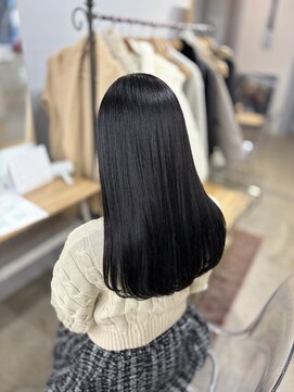 リラクオーレ 三宮 元町(LIRA CUORE) 透明感ブラック×髪質改善縮毛矯正