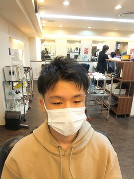 ロイヤルマン 梅田(ROYAL MAN) ツーブロックショートスタイル