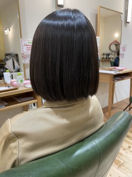 美容室 アイディー i-dee 艶ボブ