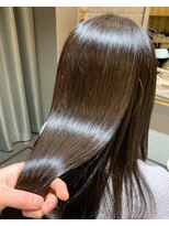 カミケンガレリア(kamiken. galleria)&nbsp;好感度UP！潤いツヤ感ストレート大人上品【カミケンガレリア】