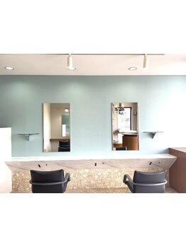 気さくなスタッフがお出迎え♪居心地の良さが◎初めての方も緊張せずリラックスして過ごせるサロン【CREO】