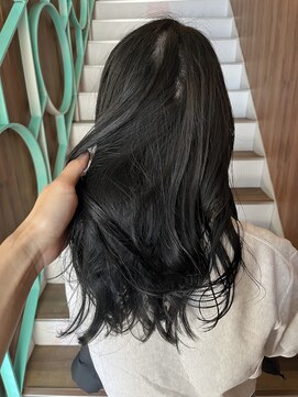 アヴァンス 天王寺店(AVANCE.) ブルーブラック×透明感