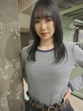 リム(LIM) ロングウルフカット