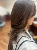 クロエバイラヴィズム  横越店蔦屋書店店内(CLOE by LUVISM)&nbsp;【インナーカラー×クリアベージュ】