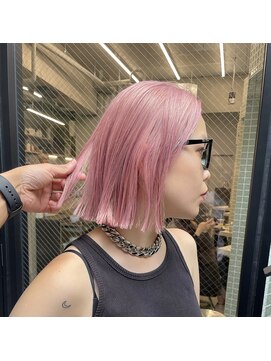 ヴァーディ オモテサンドウ(Vardy omotesando) ハイトーンボブ・ピンクヘア・ピンクカラー/表参道/ケアブリーチ
