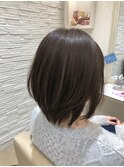 大人可愛く　くびれレイヤーボブ