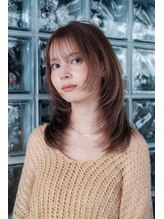 ヘアラウンジ アンリオ(hair lounge an rio)&nbsp;顔周りレイヤー　ベージュカラー　レイヤーカット