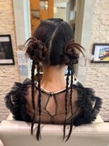 ヴィサージュプラス(VISAGE plus)&nbsp;【お呼ばれヘアセット】タイトヘア×ツインお団子