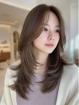 クレビア(CreBiA)の写真/【名駅】レイヤーカットで叶う再現性の高い小顔魅せStyle☆ハッシュカット/ハイレイヤースタイルも人気◎