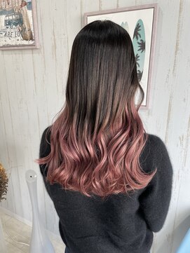 ロア 熊本(LOA) ピンクグレージュ　グラデーションカラー