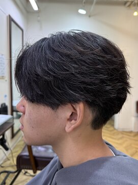 レボルトヘアー(R EVOLUT hair) フェザーパーマフェザーショート刈り上げマッシュ柏市柏駅