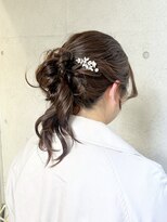 ティエラ 原宿 表参道(Tierra)&nbsp;【Tierra美侑】崩しシニヨンで気張らないお呼ばれヘア