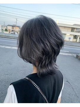 アリープアウル(ALEAP owl) シルバーグレー × ウルフカット[姫カットレイヤー/20代/30代]