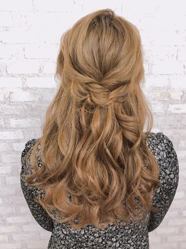 ヘアセット専門店 ナゴミ 渋谷店(nagomi) デートやちょっとしたお出掛けに☆ゆるハーフアップアレンジ☆