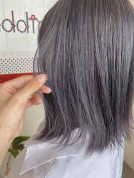 パディントン(Paddington) パツンとしたカットがポイント◎重＆軽のハイブリッドボブ♪