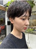 黒髪ショートパーマ