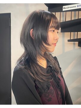 イロハ(IROHA) ロングウルフ/ウルフレイヤー/ハッシュカット