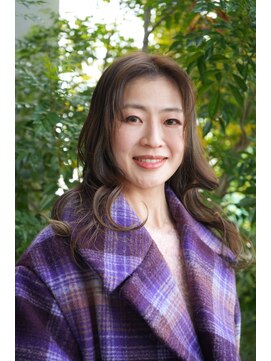 チェロ(CHERO) ★美髪ロングヘア＃モテ髪＃抜け感＃韓国巻き＃大人可愛い