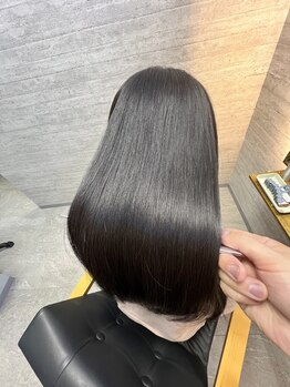 プリモカ 綾瀬(primoC)の写真/《髪質改善全席完全個室サロン》美髪 縮毛矯正を実現◇ベテランstylistが髪質やクセを見極め施術！