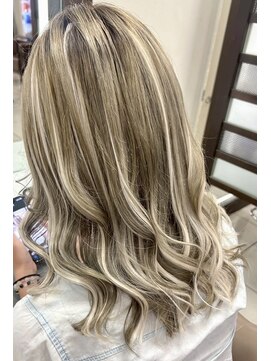 スタイル 横浜(STYLE) 【AYAKA　担当】wカラーシルバー＋ホワイトハイライトエク８０本